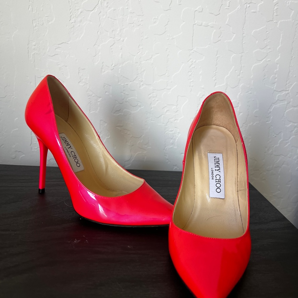 Jimmy Choo Vibrant Pink Patent Leather Pointed-Toe Stilettos - Picture 5 of 10